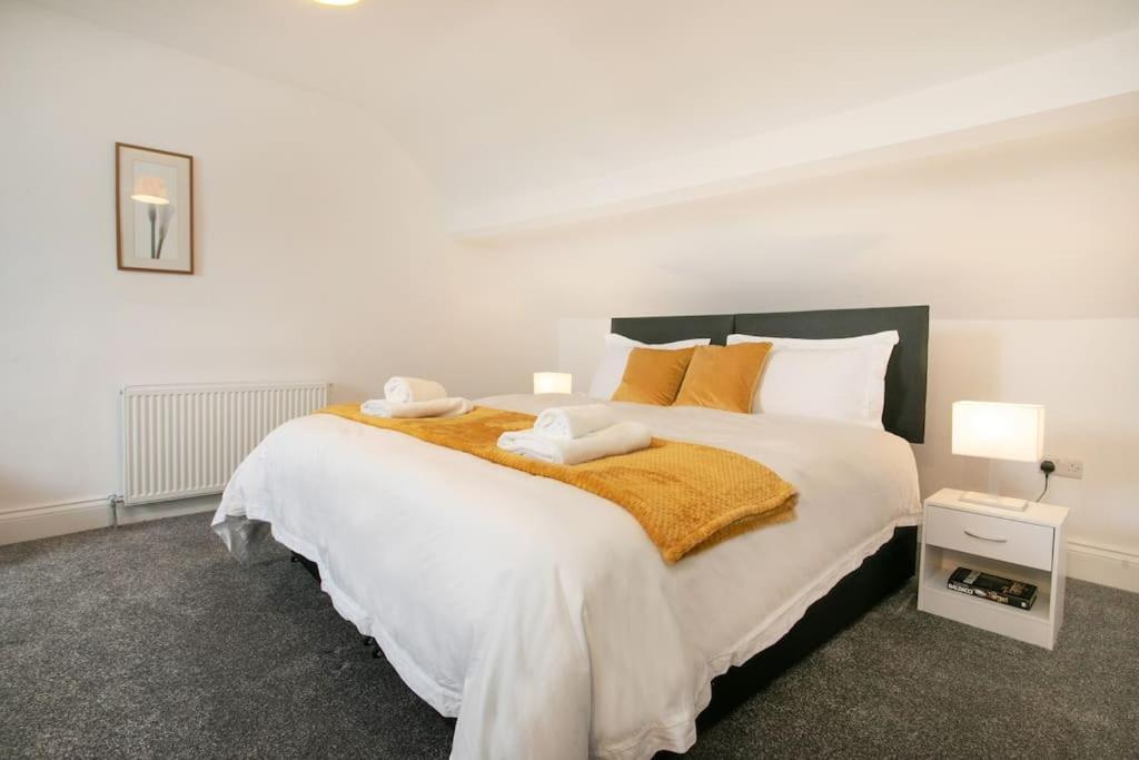 Cudworth House, Barnsley For Contractors & Families, Free Parking, High Speed Wifi Etc Villa ภายนอก รูปภาพ