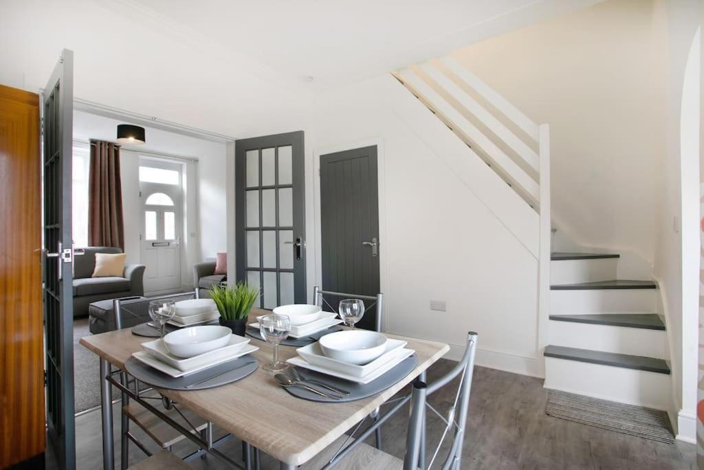 Cudworth House, Barnsley For Contractors & Families, Free Parking, High Speed Wifi Etc Villa ภายนอก รูปภาพ