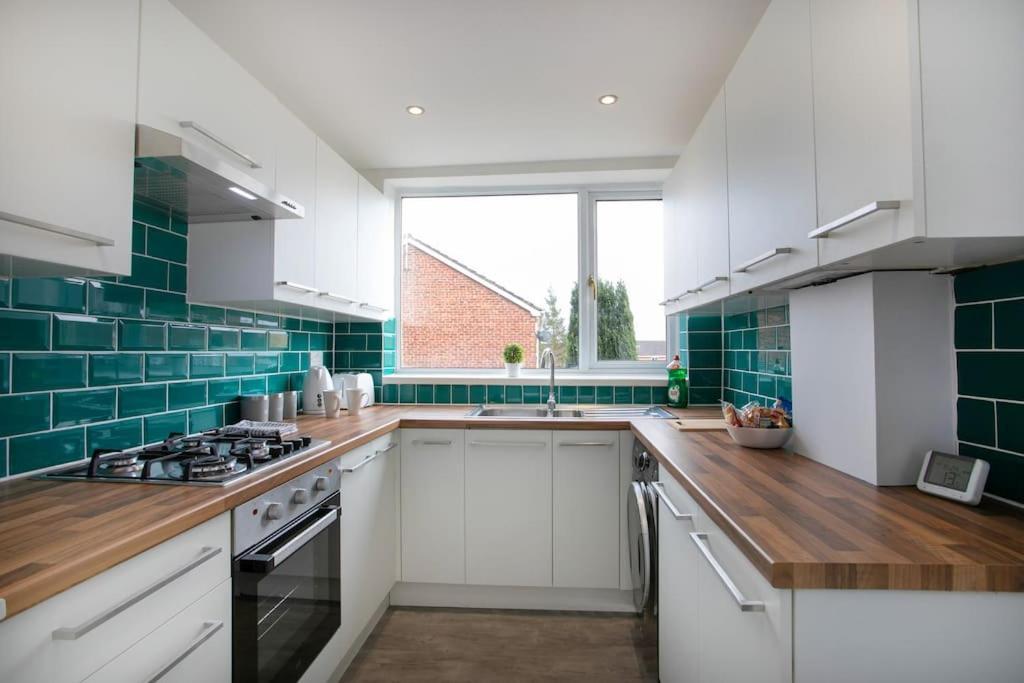 Cudworth House, Barnsley For Contractors & Families, Free Parking, High Speed Wifi Etc Villa ภายนอก รูปภาพ