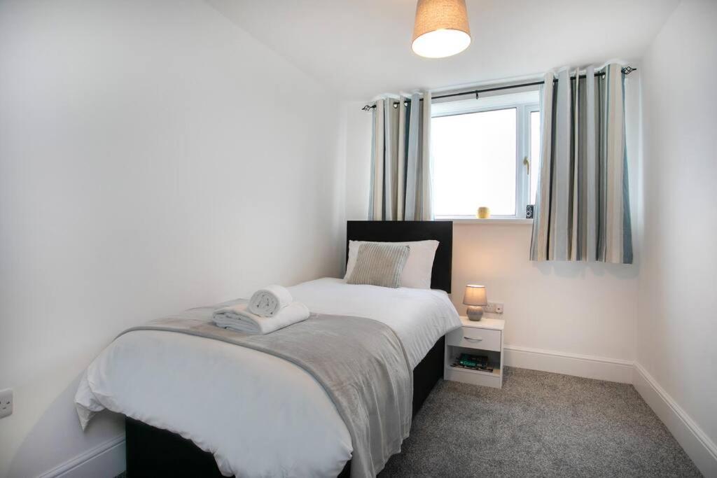 Cudworth House, Barnsley For Contractors & Families, Free Parking, High Speed Wifi Etc Villa ภายนอก รูปภาพ